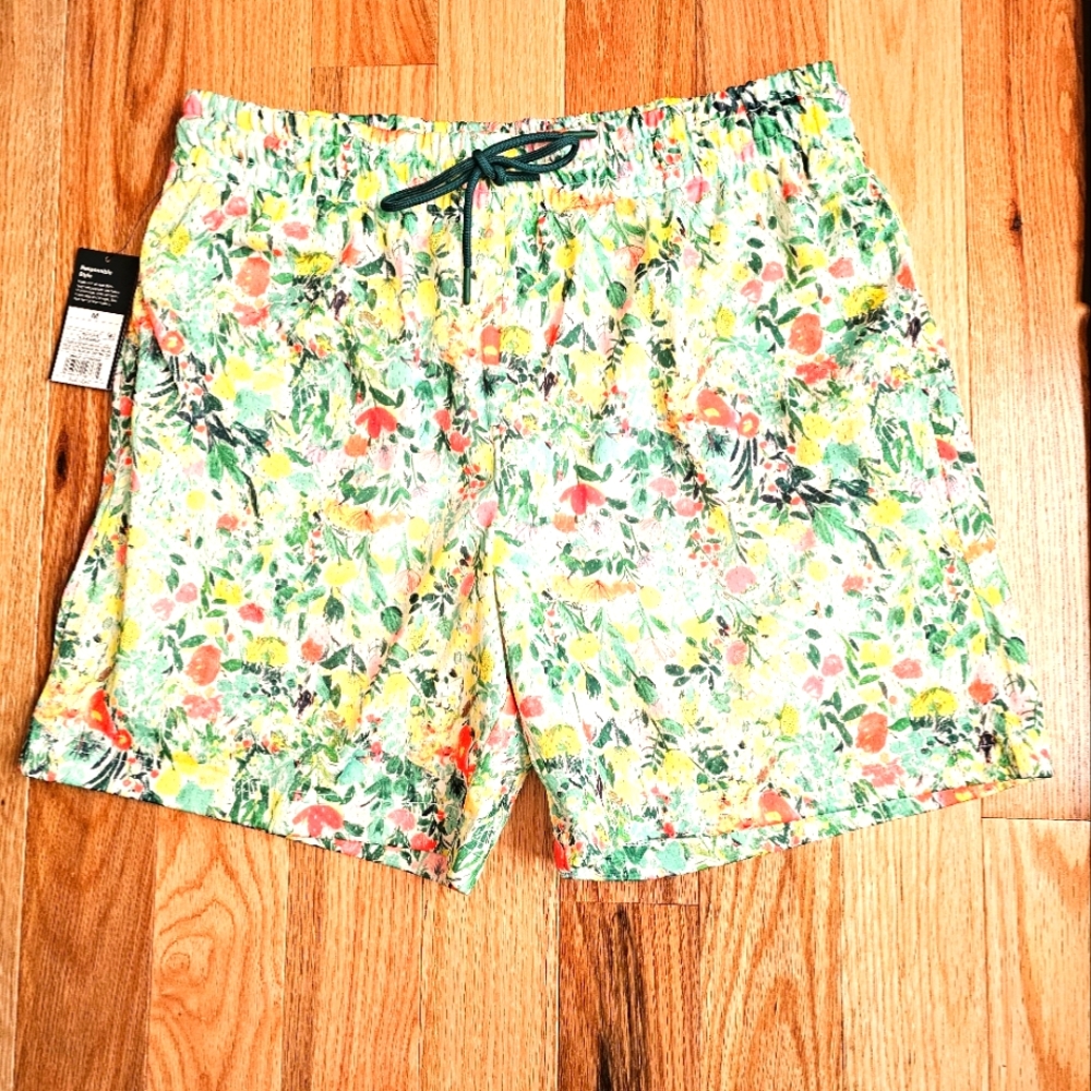 Men's 7" Mesh Shorts, Floral, Size M, NWT